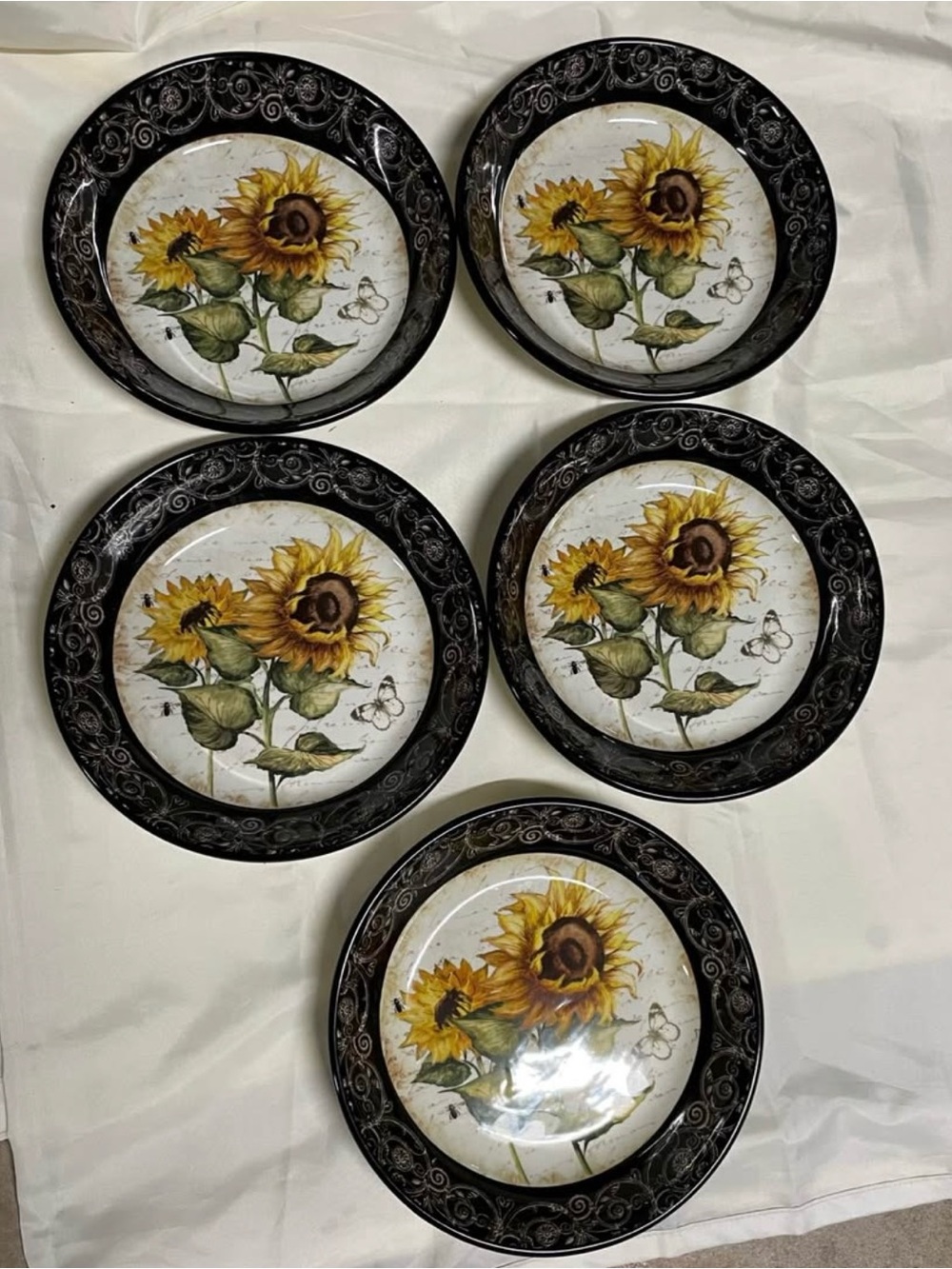 Certified International Sunflower Pasta/Soup Bowl. Set of 5